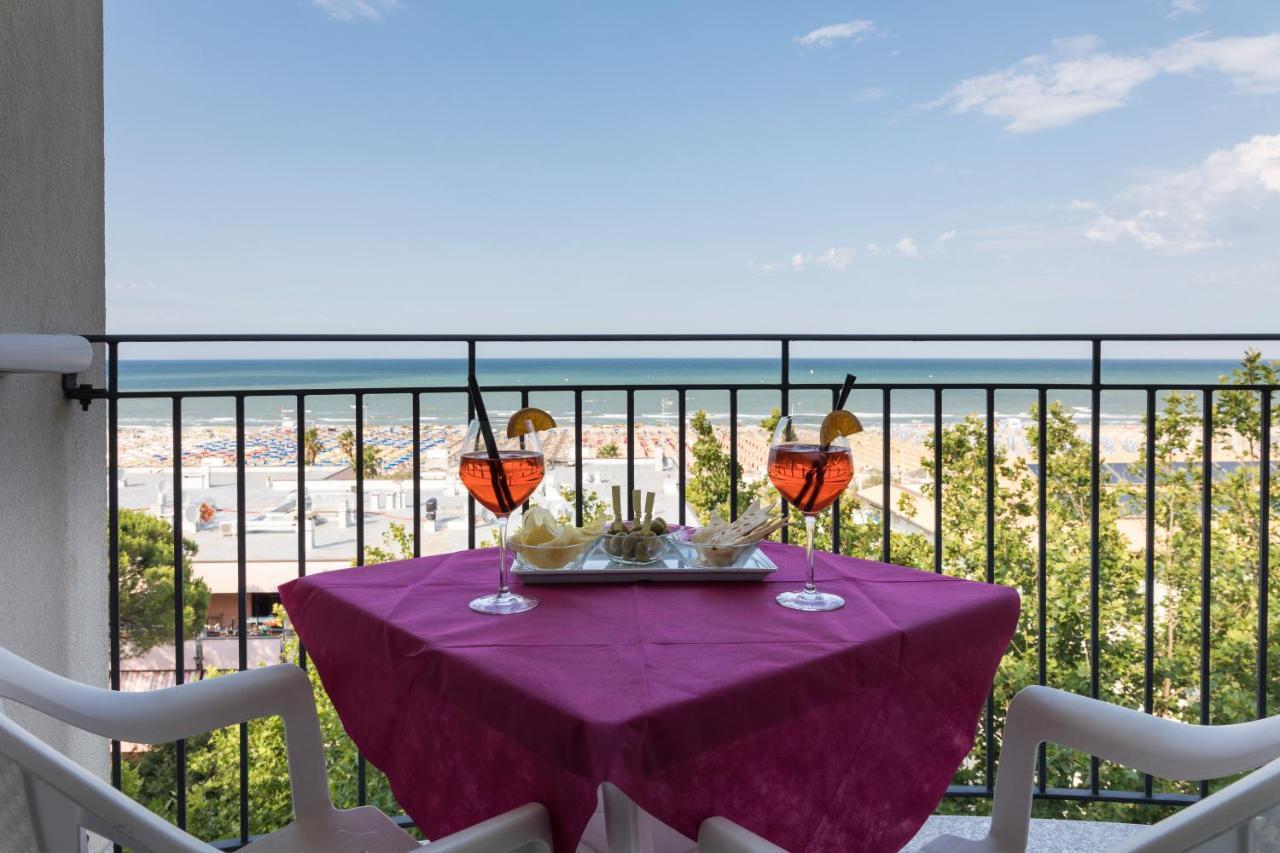 One-Bedroom Apartment Sea View