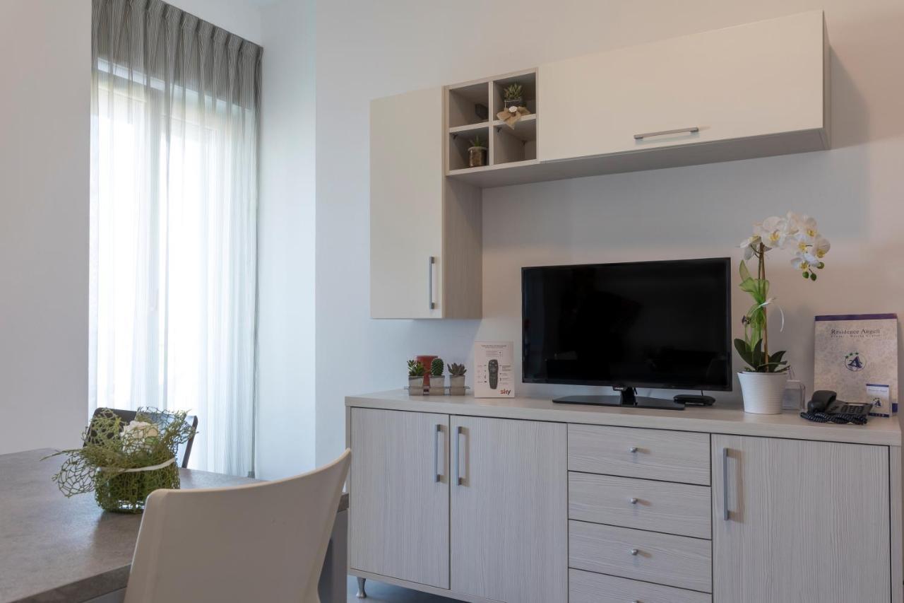 Superior One-Bedroom Apartment