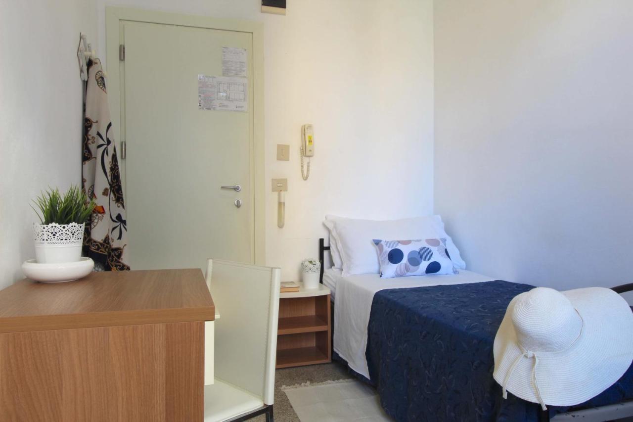 Single Room,1101185337:JPEG