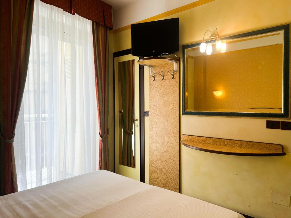 Double or Twin Room Balcony