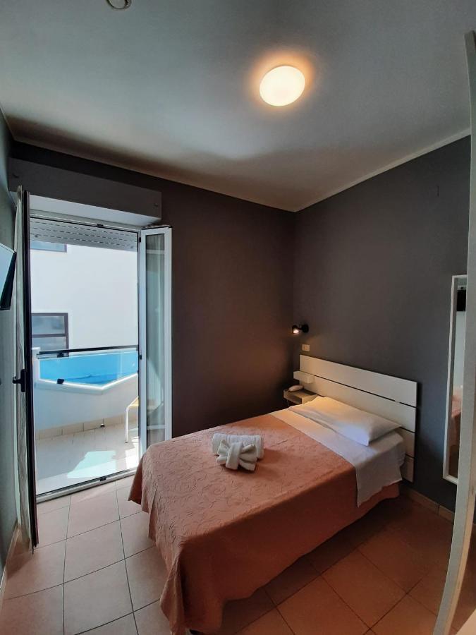 Economy Single Room