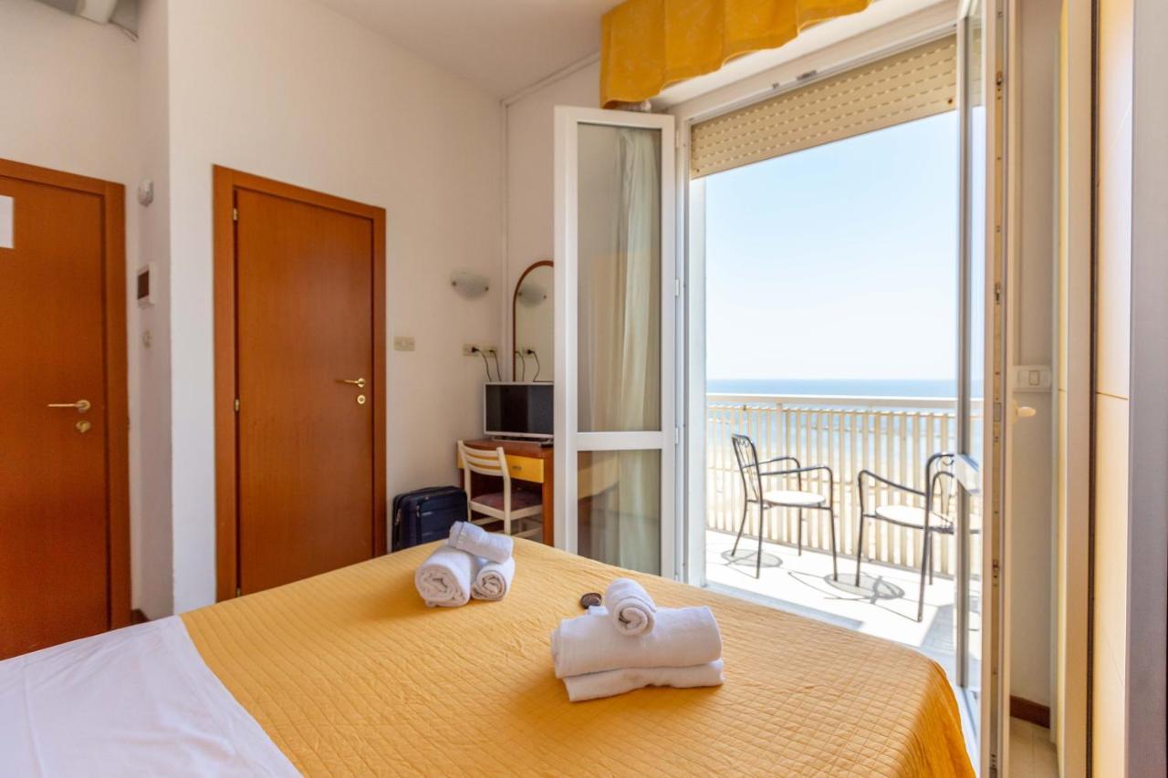 Double or Twin Room Balcony
