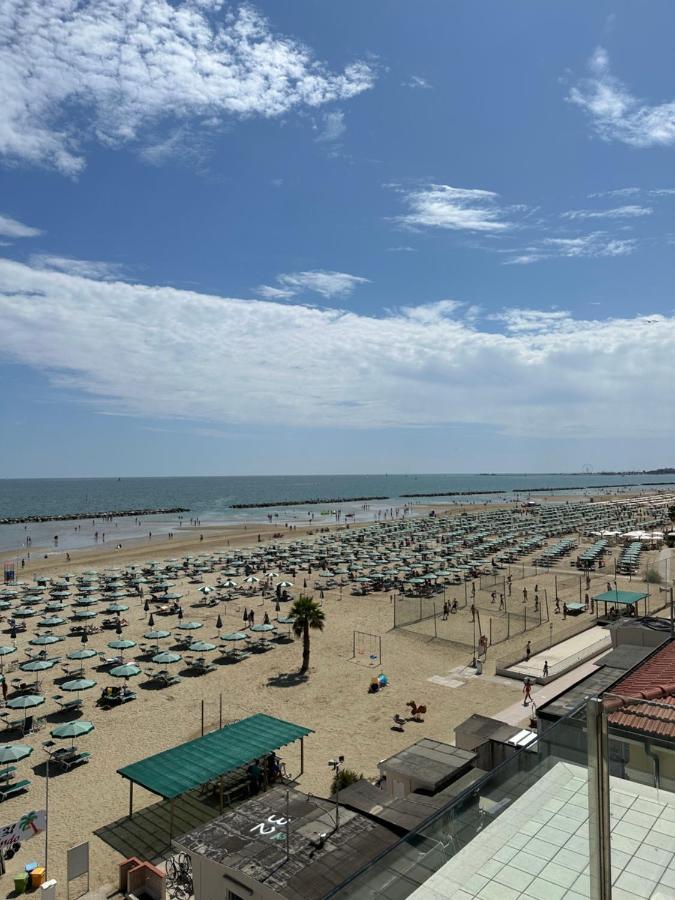 Double or Twin Room Sea View