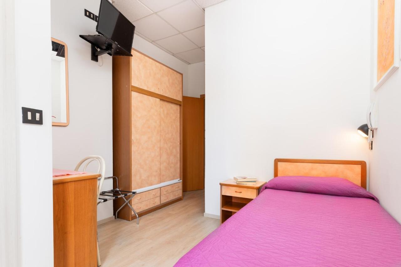 Single Room Balcony