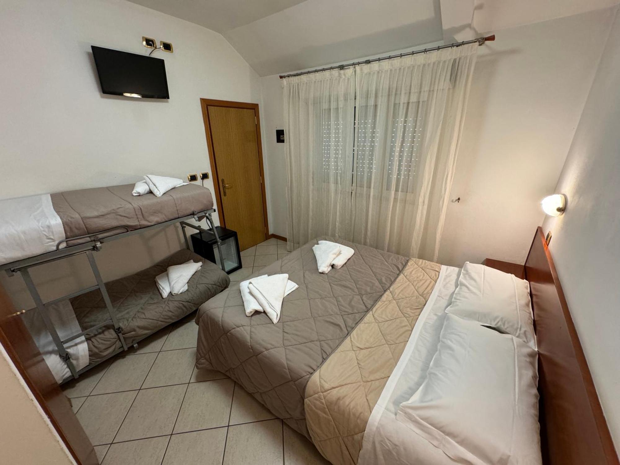 Standard Quadruple Room