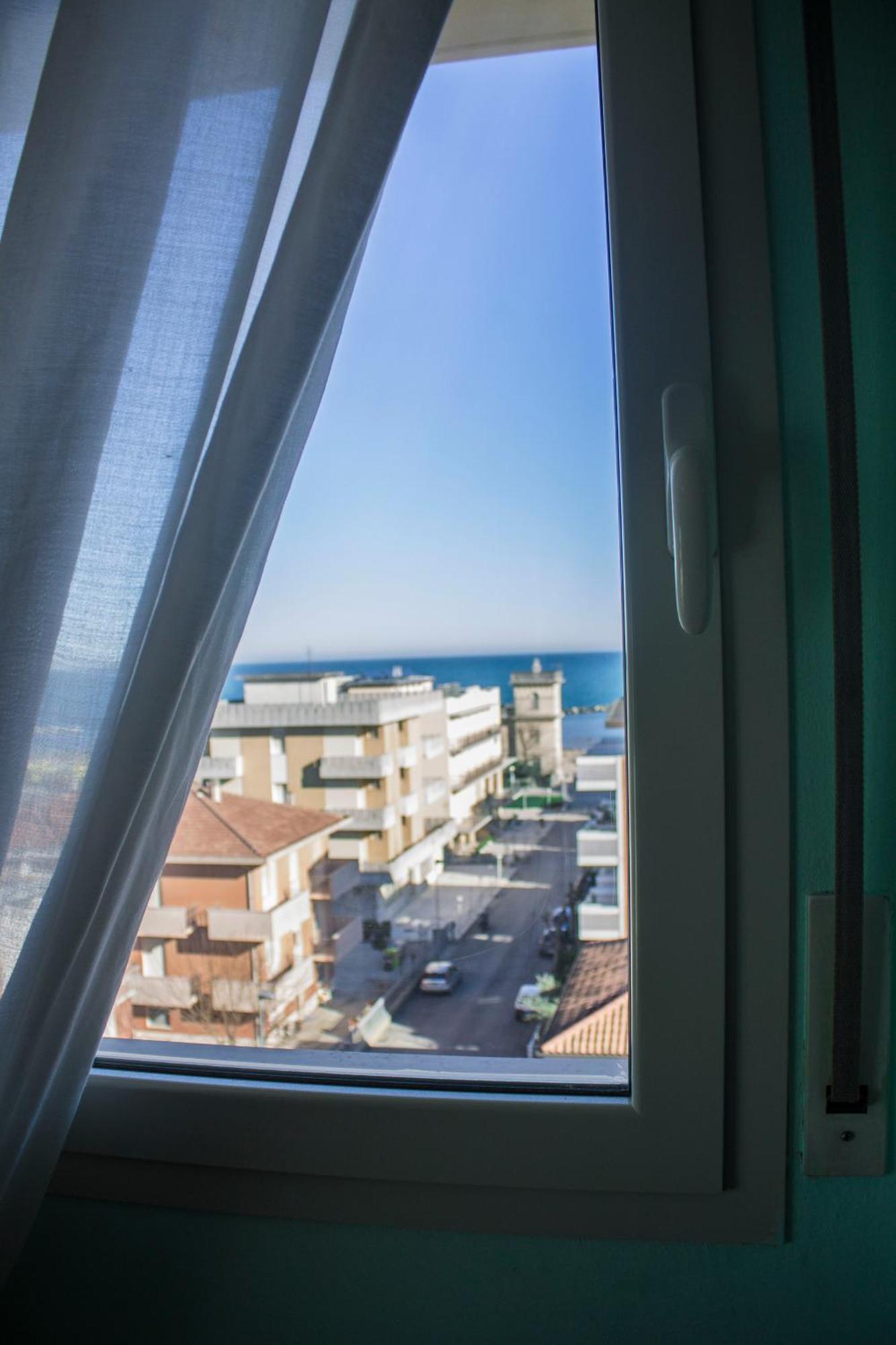 One Bedroom Apartment partial Sea View