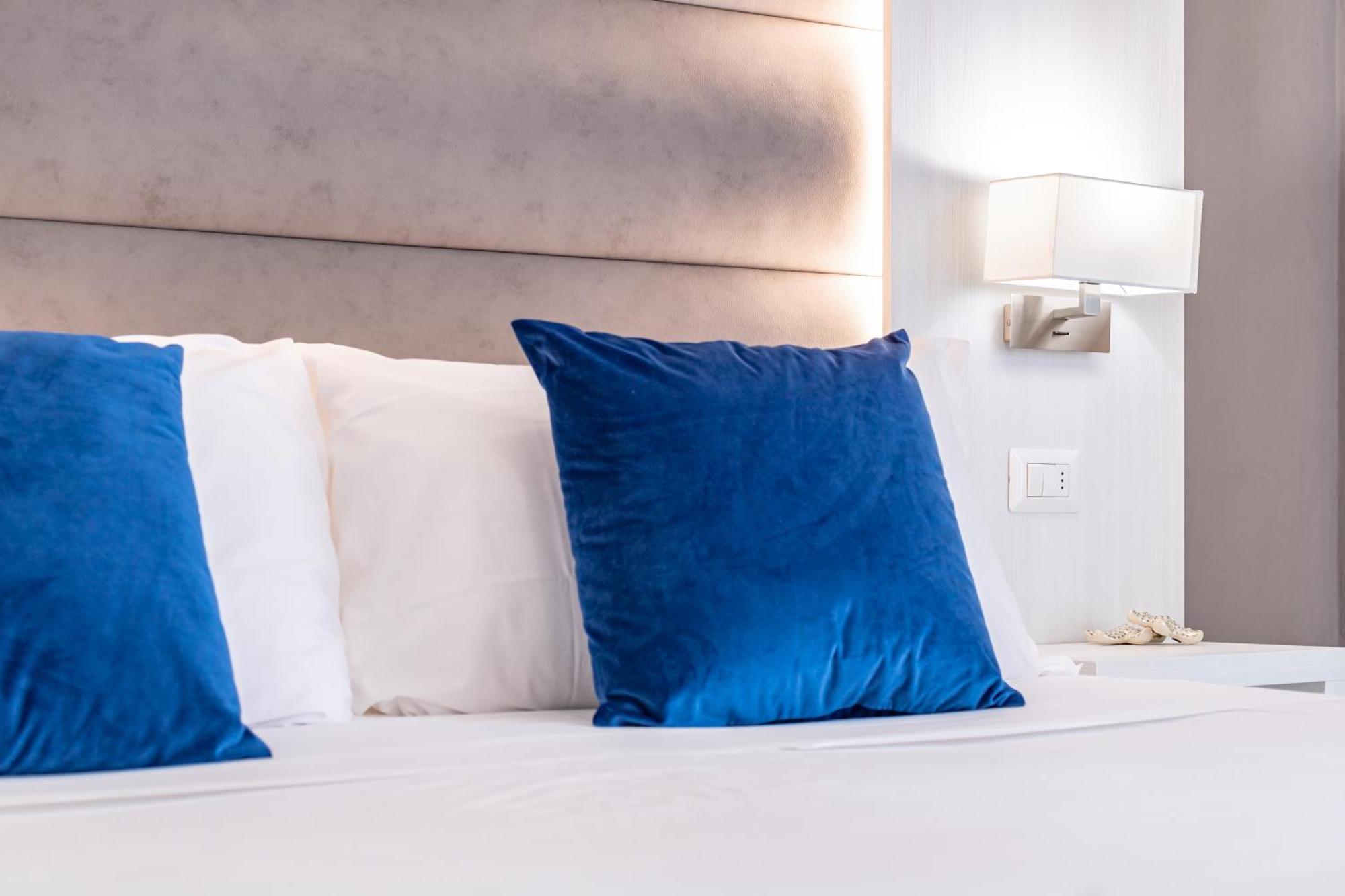 Standard Quadruple Room,1600558406:JPEG