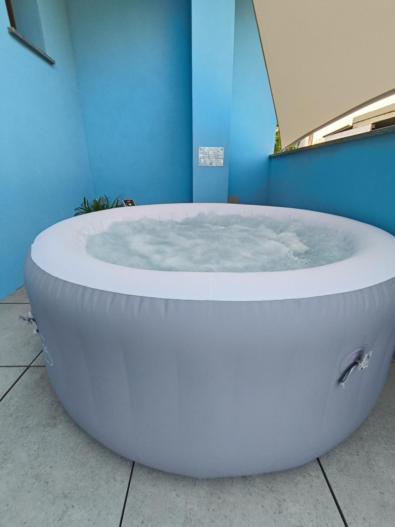 King Room Spa Bath