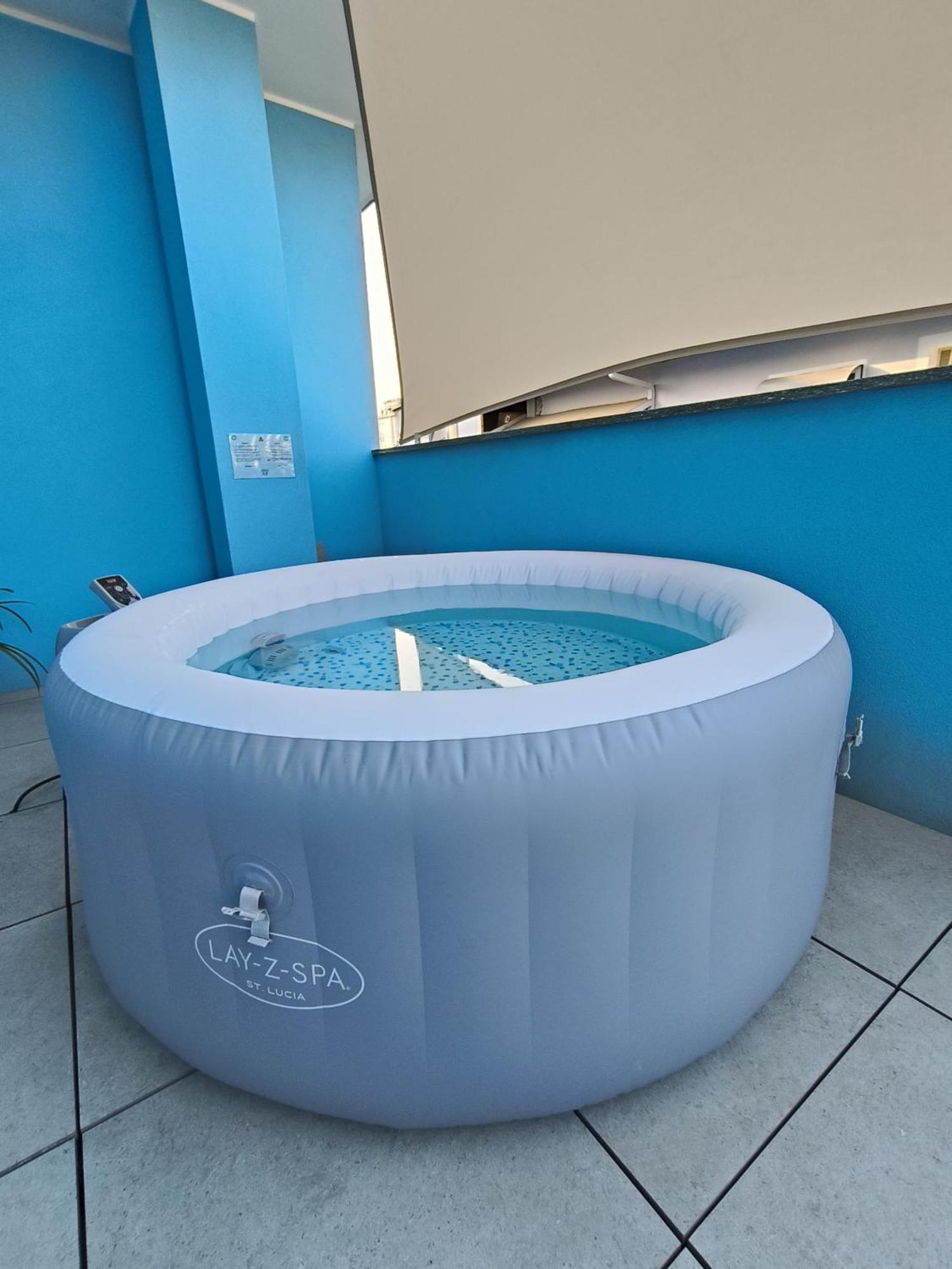 King Room Spa Bath
