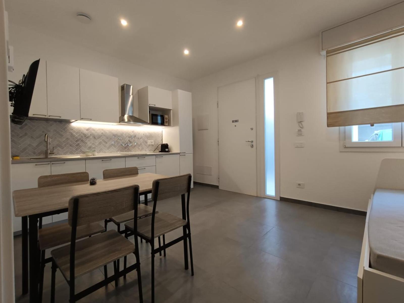 One-Bedroom Apartment,1682641290:JPEG