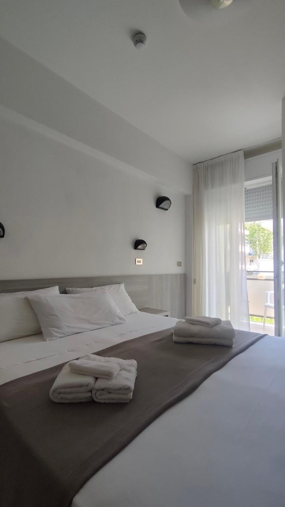 Double or Twin Room Balcony