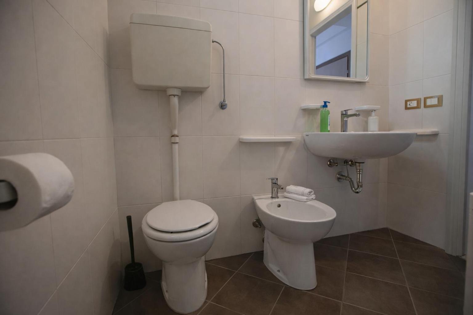 One-Bedroom Apartment (3 Adults)