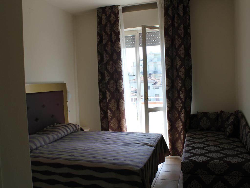 Double or Twin Room Balcony