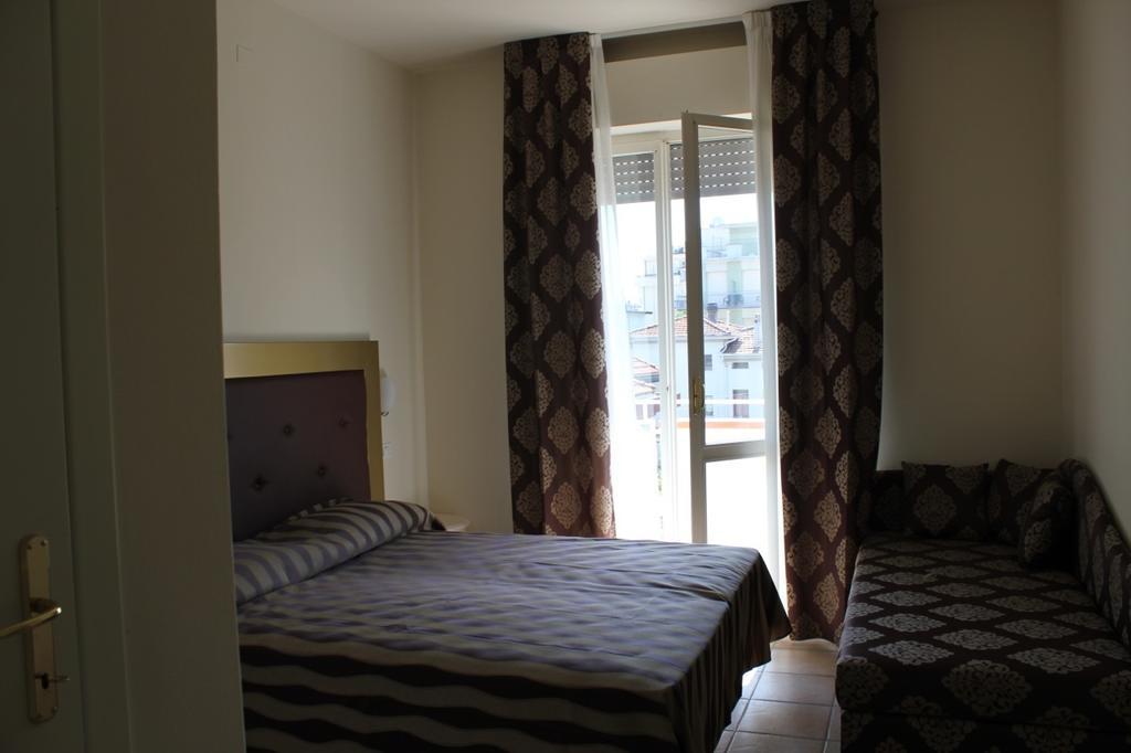 Double or Twin Room Balcony