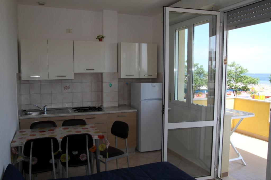 One-Bedroom Apartment Sea View