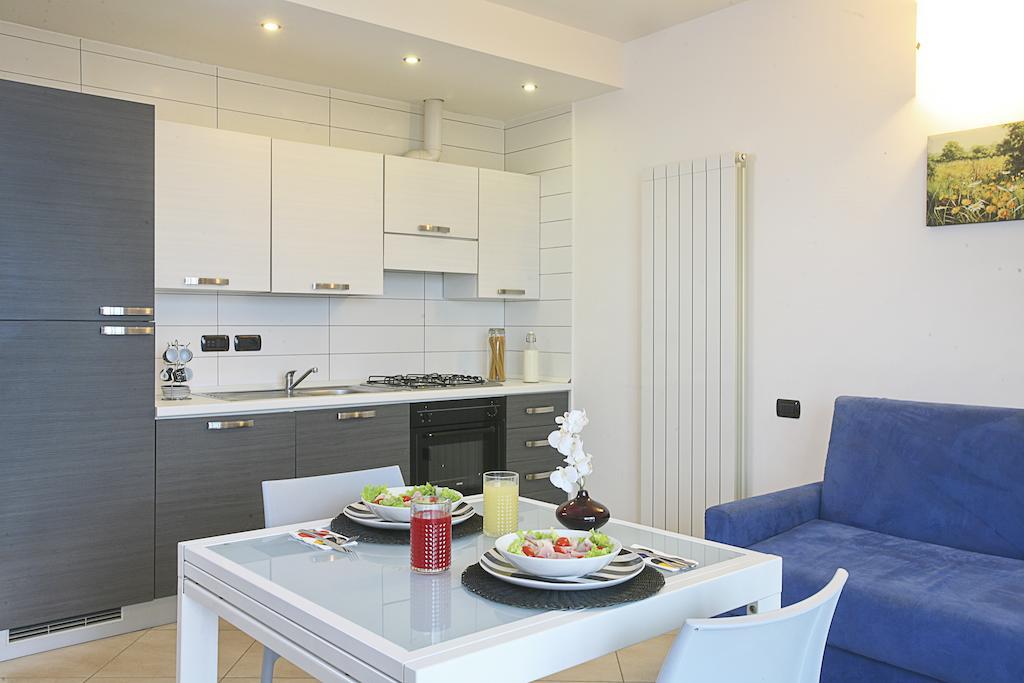 One-Bedroom Apartment Sea View