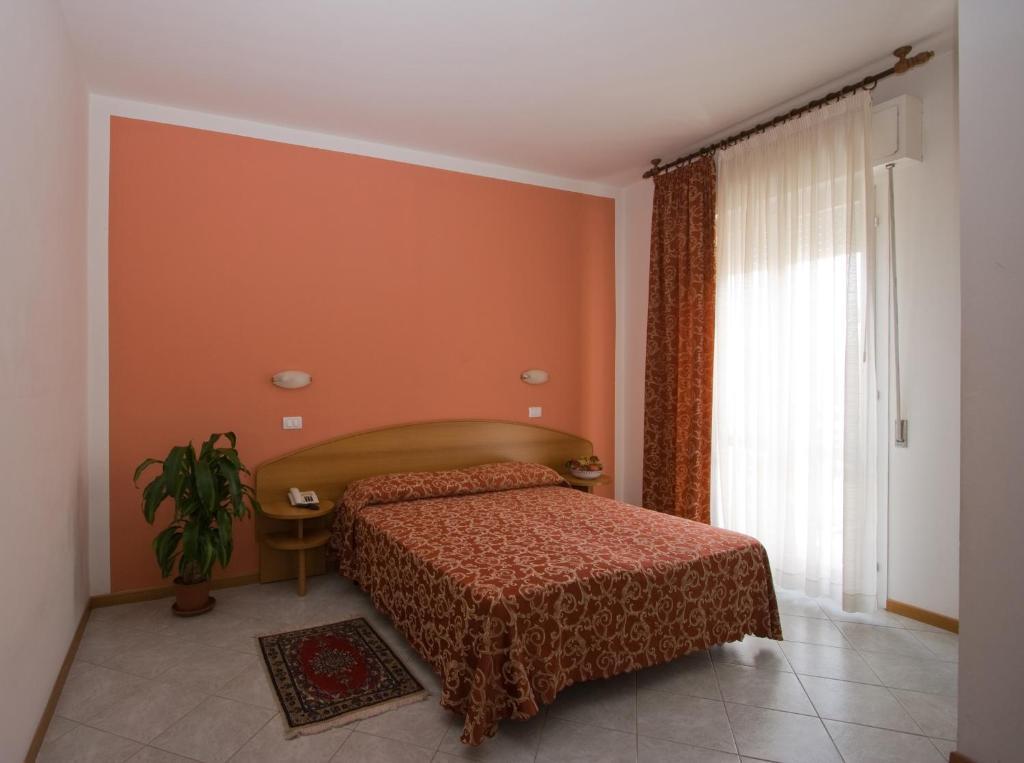 Double or Twin Room Balcony