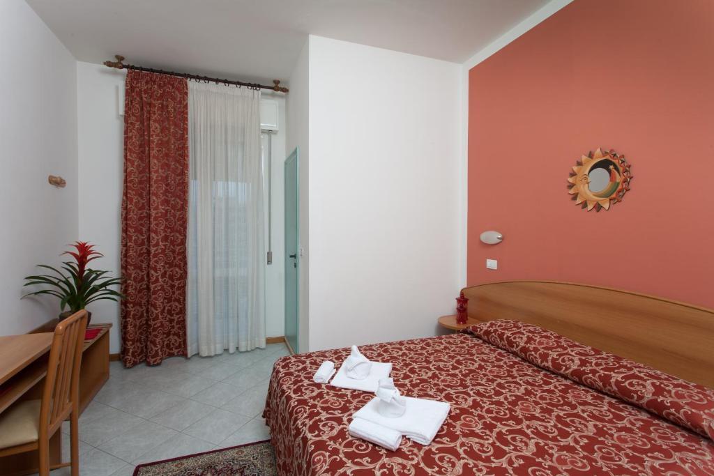 Double or Twin Room Balcony