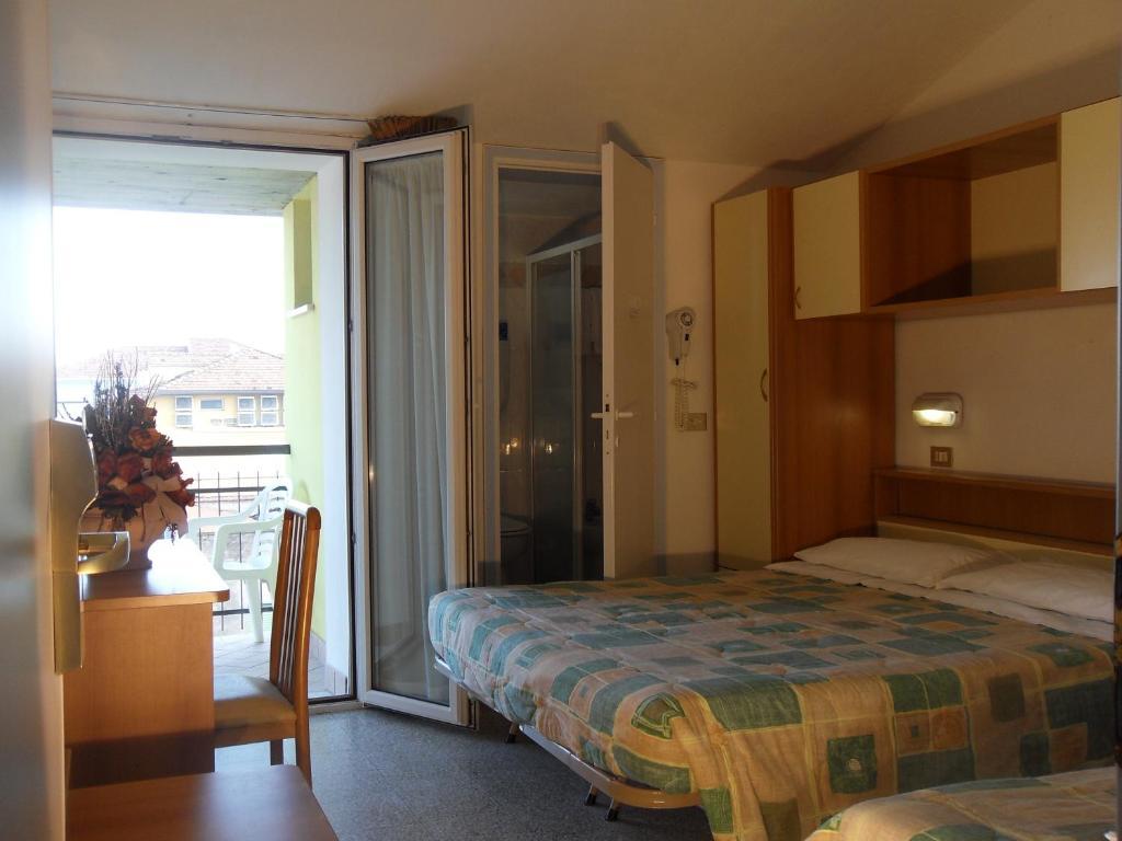 Double or Twin Room Balcony
