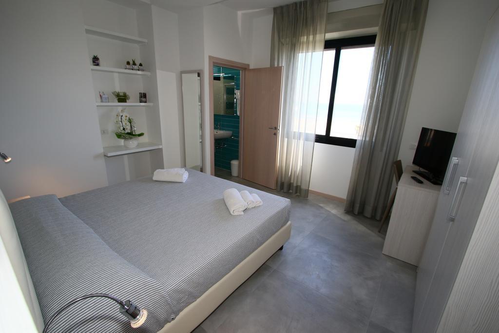Superior One-Bedroom Apartment
