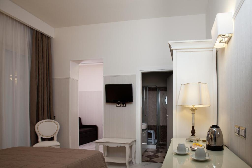 Triple Room with Spa Access