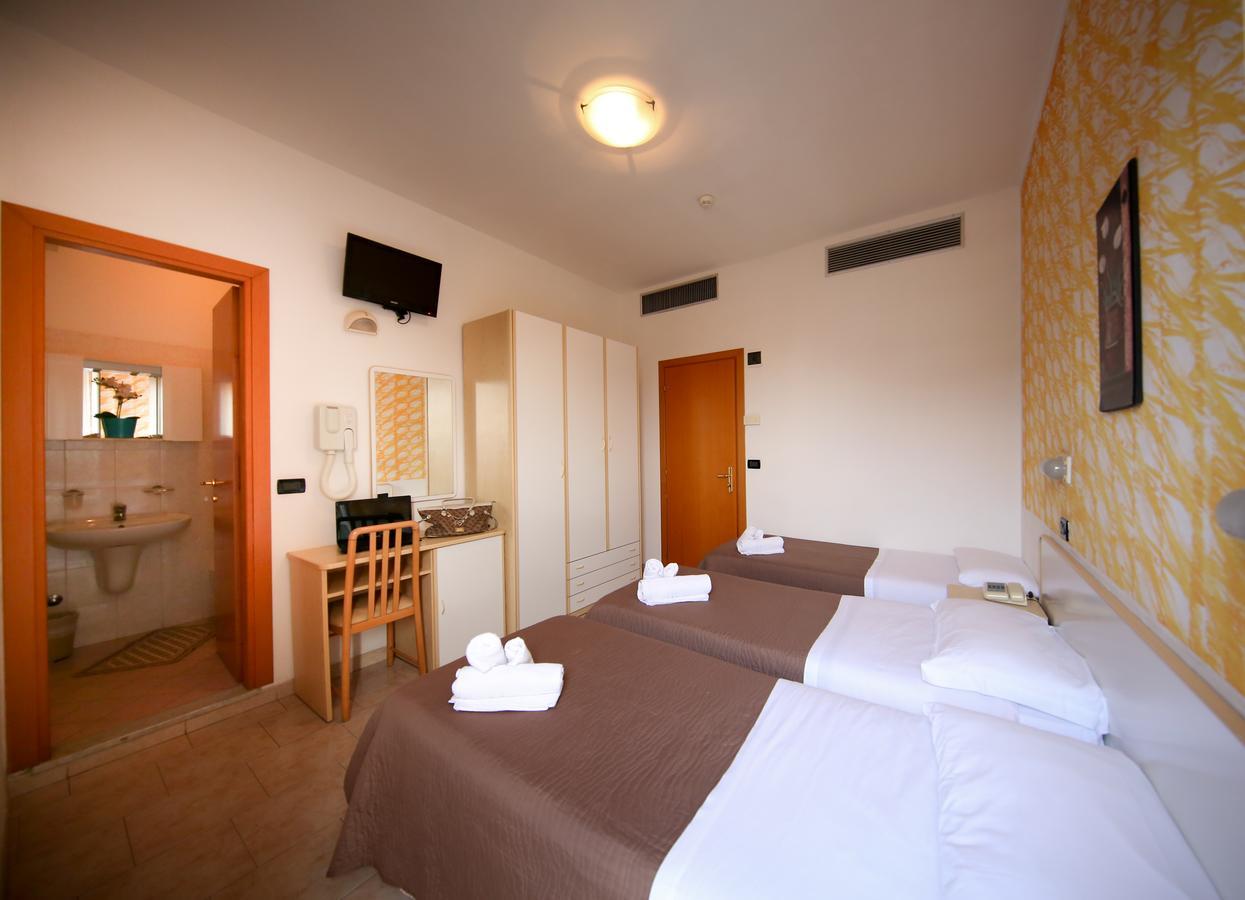 Triple Room Balcony