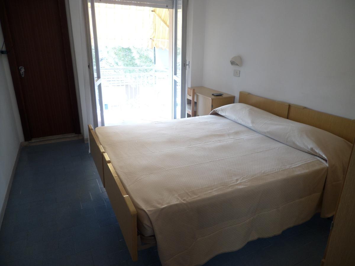 Double or Twin Room Balcony Beach Access