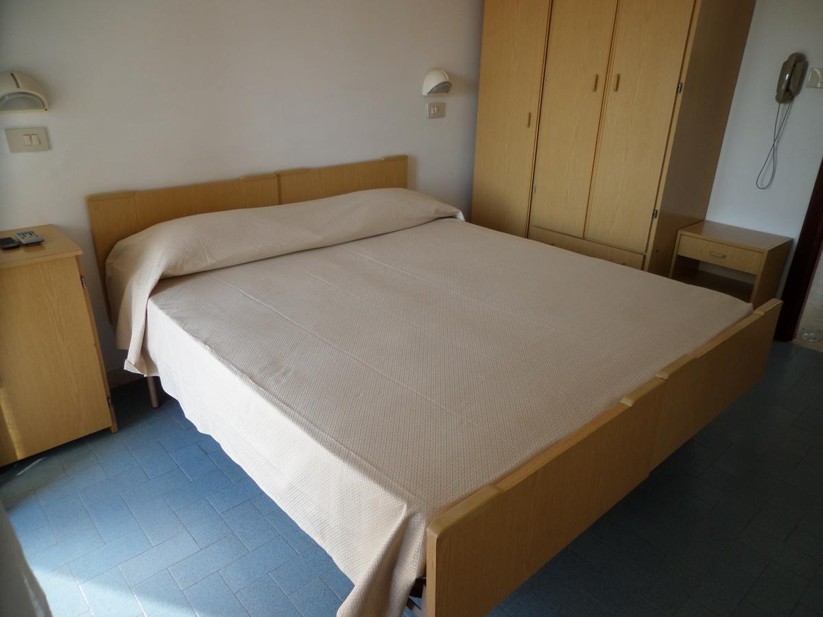 Double or Twin Room Balcony Beach Access
