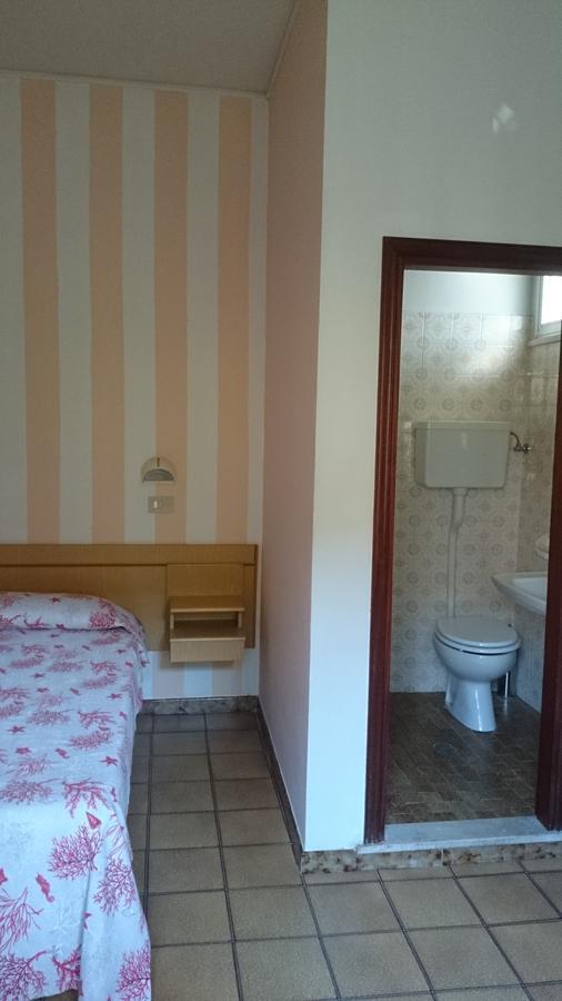 Double or Twin Room Balcony Beach Access