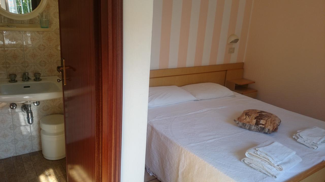 Double or Twin Room Balcony Beach Access