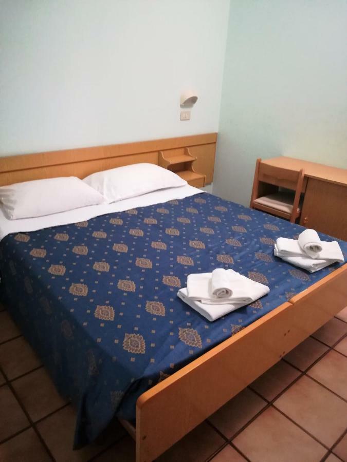 Double or Twin Room Balcony Beach Access
