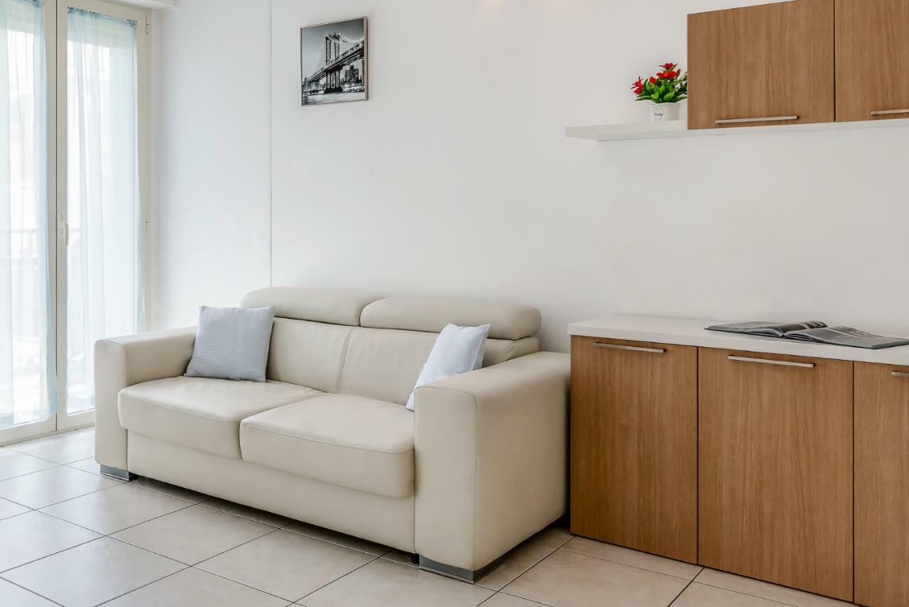 One-Bedroom Apartment Balcony