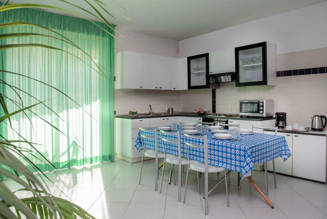 Two-Bedroom Apartment Front Sea View