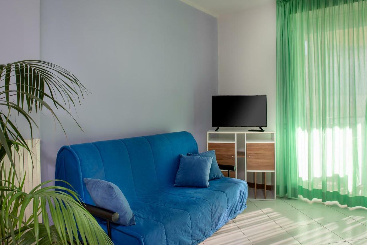 One Bedroom Apartment Lateral Sea View