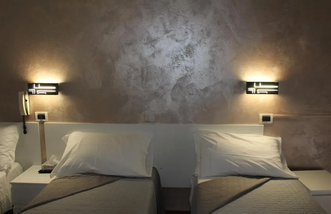 Hotel Mora-1