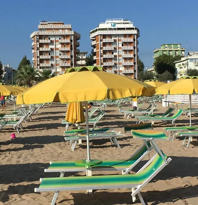 Appartamento Fronte Mare-1