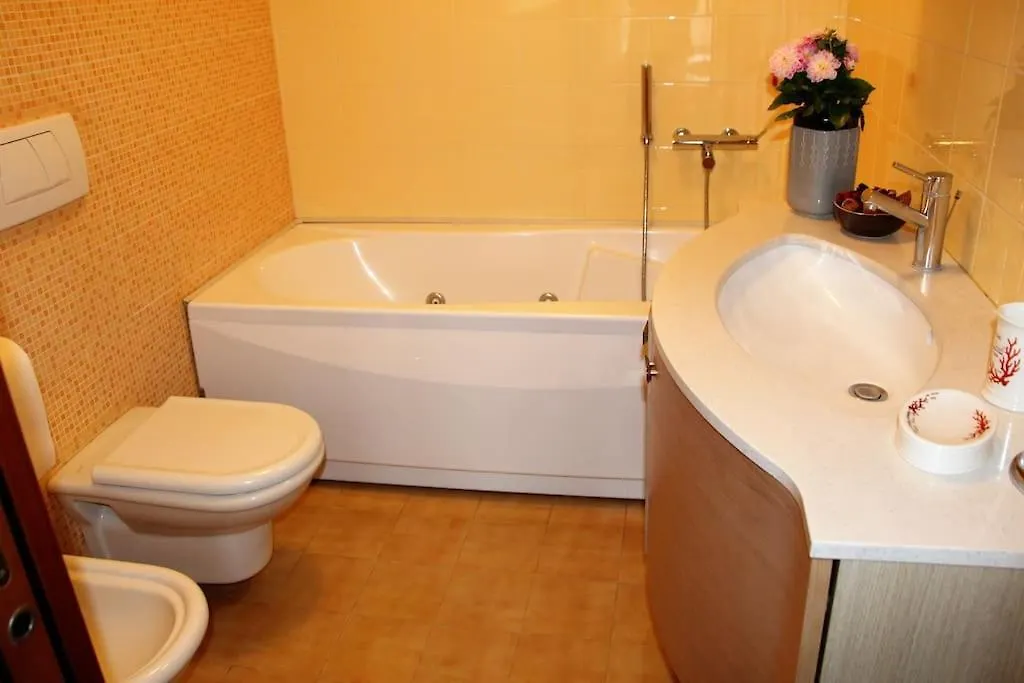 Frally home Intero alloggio, appartamento.-1