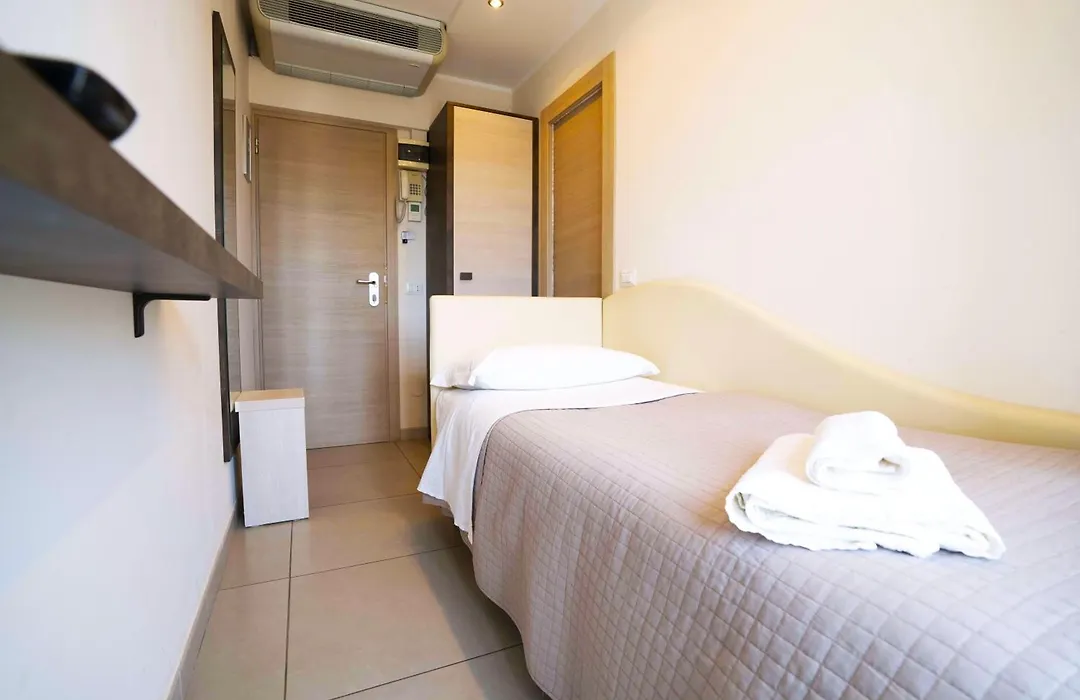 Hotel Sant'Elena-1
