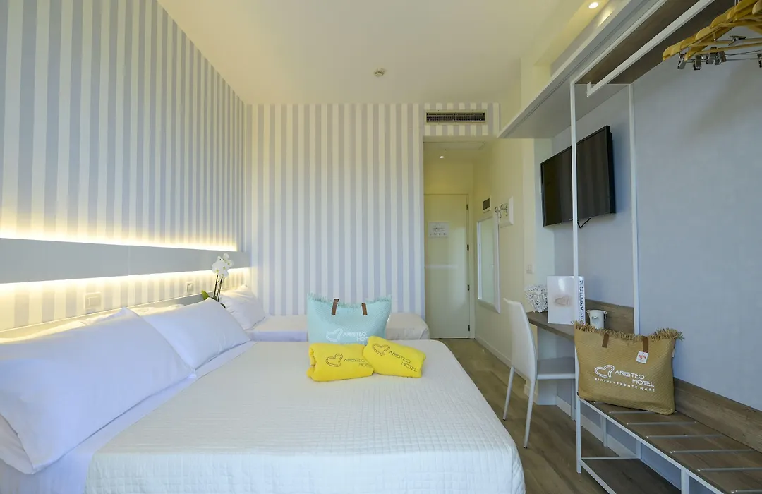 Hotel Aristeo Rimini fronte mare-1