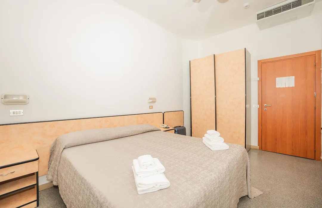Hotel Saint Louis-1