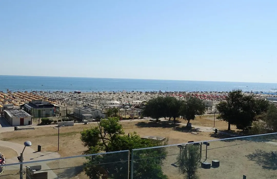 Hotel Mondial-1