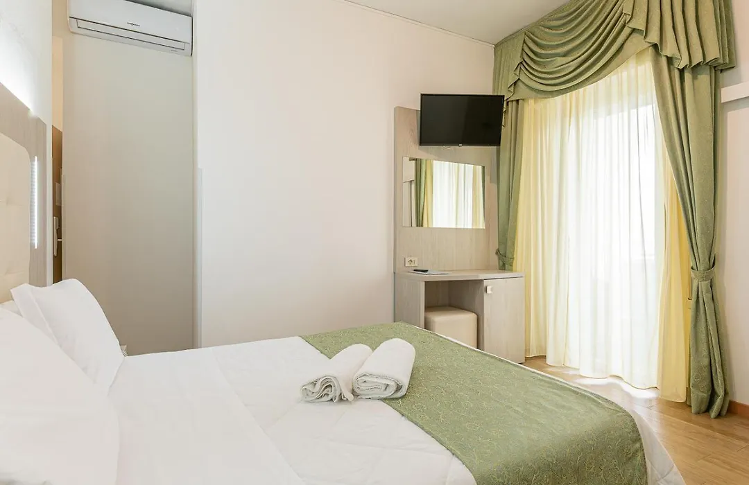 Hotel Corinna-1