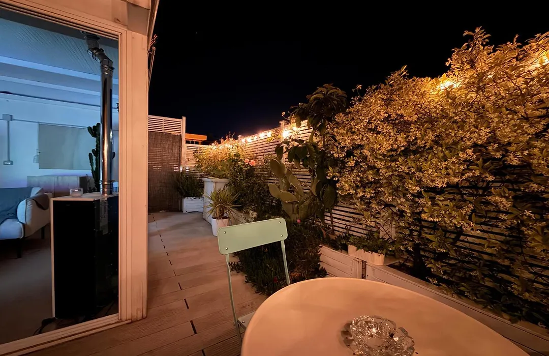 Rooftop-Marinacentro-Unique-Beach-Fun-Smart-Loveapt-Train-Park-1