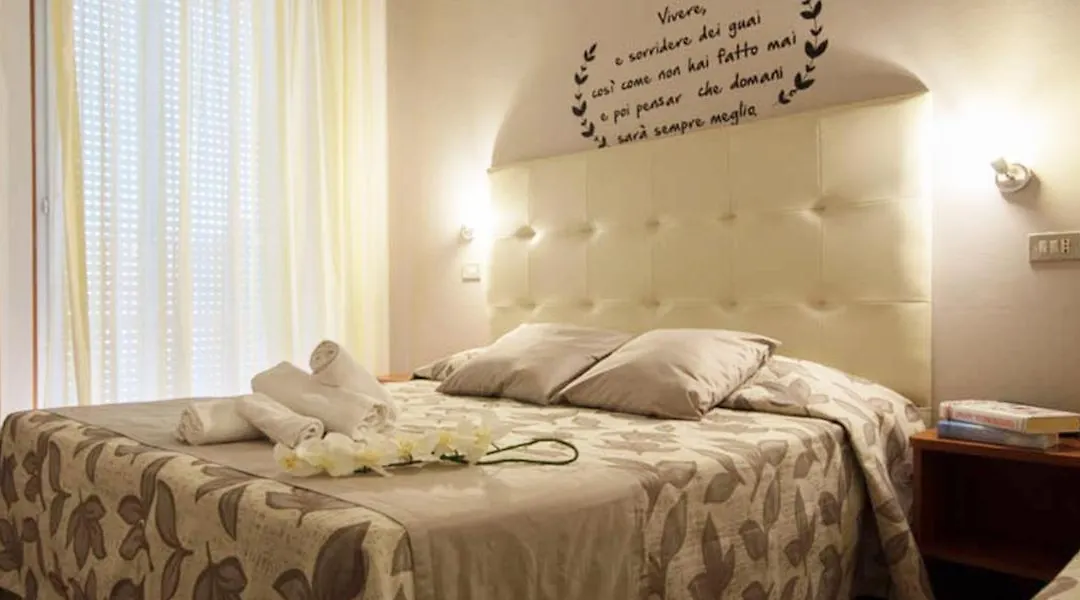 Hotel Sandra-1