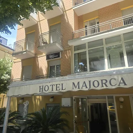 Hotel Majorca Nuova Gestione Rimini 100 m dalla spiaggia-3