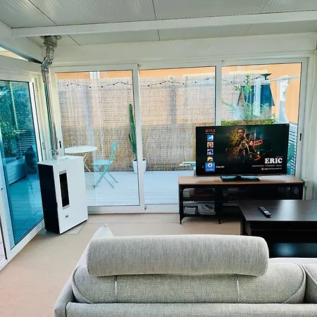 Rooftop-Marinacentro-Unique-Beach-Fun-Smart-Loveapt-Train-Park-3