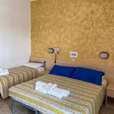 Hotel Loretta-2