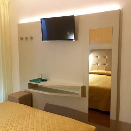 Hotel Monica-3