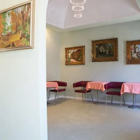 Amba Hotel-3
