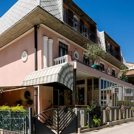 Hotel Cesari-3